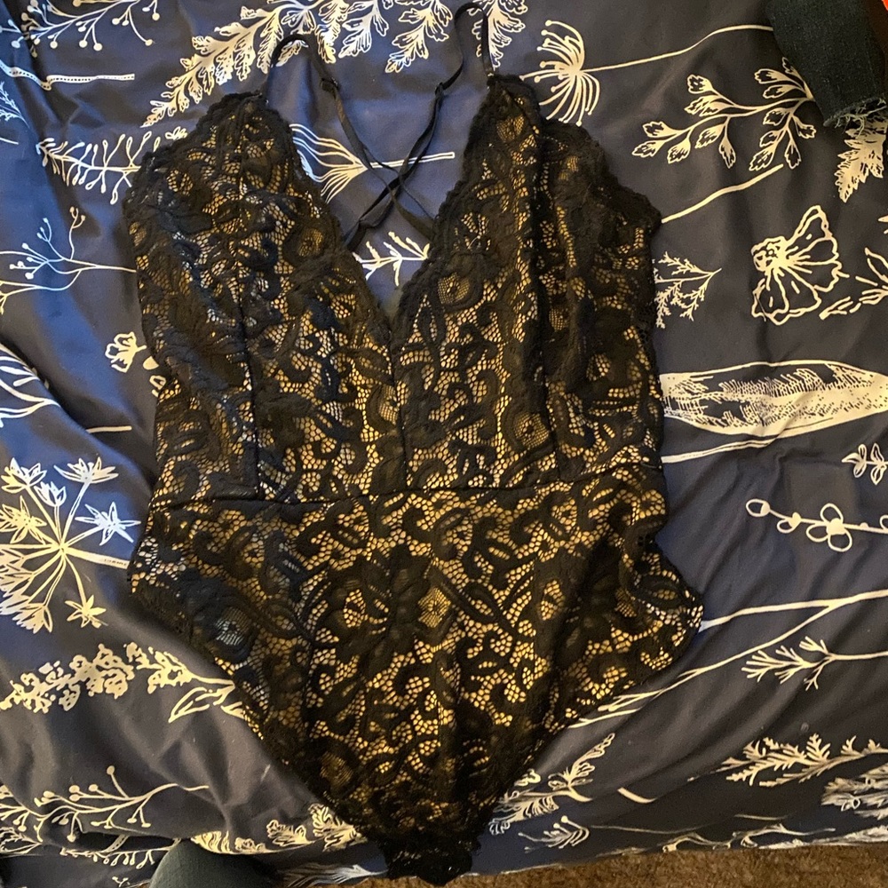 Windsor Lace Black and tan Bodysuit size Medium, strappy back
